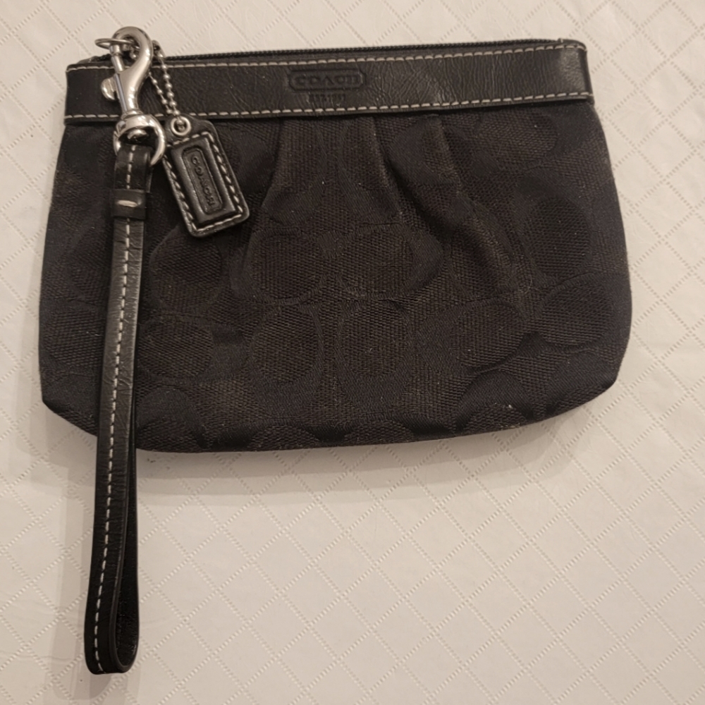 Wristlet